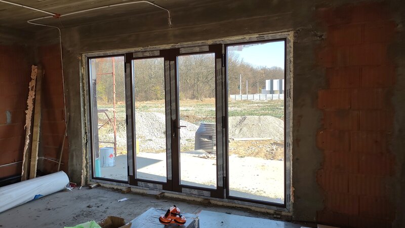 Fabrica de tamplarie PVC Salamander si Ramplast